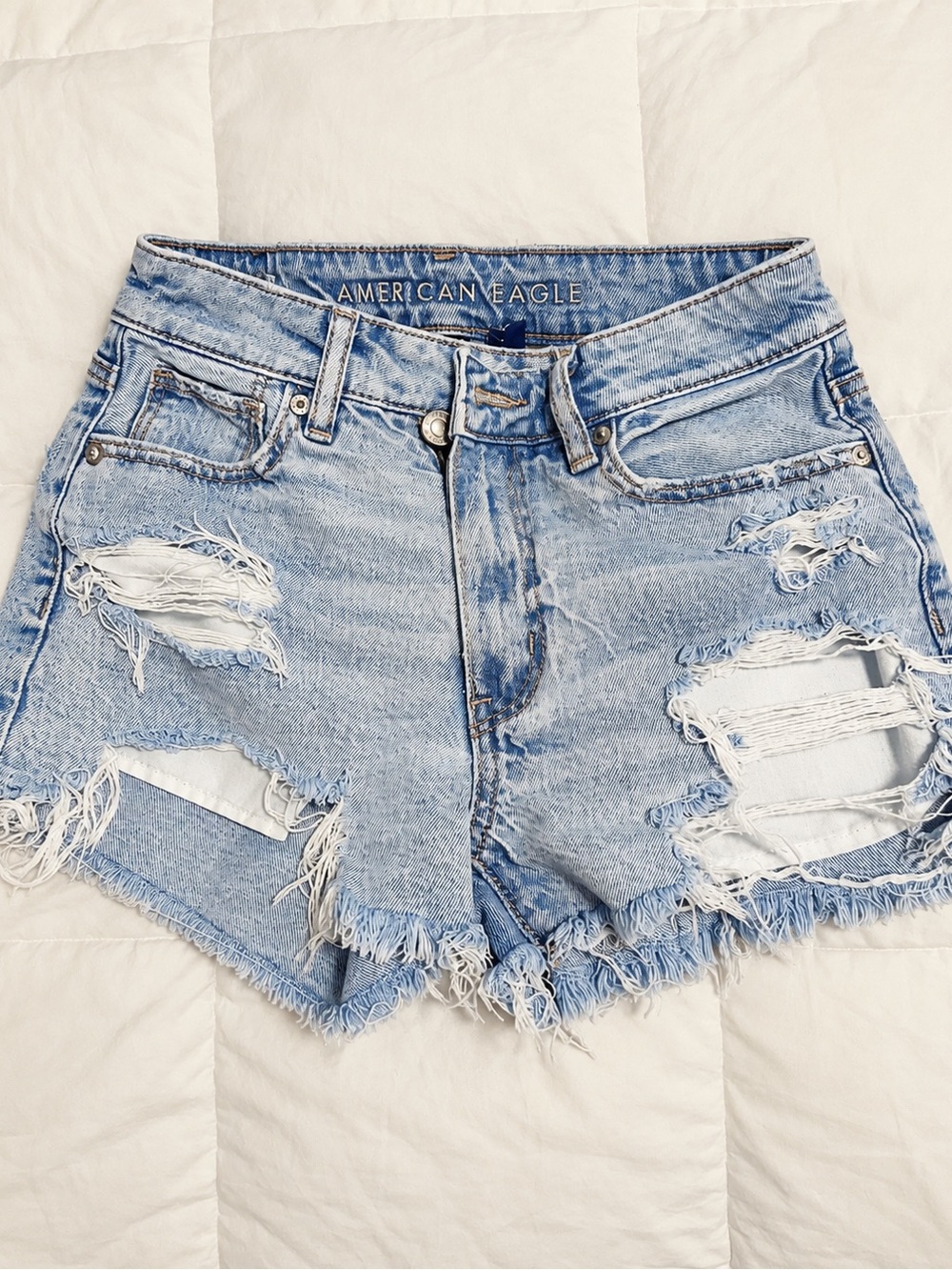 American Eagle Super High-Waisted Distressed Denim Shorts — Size 00